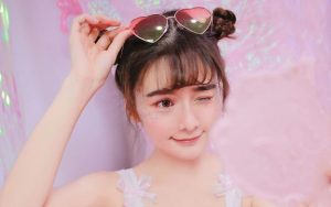 喜欢的女生只把你当朋友怎么办